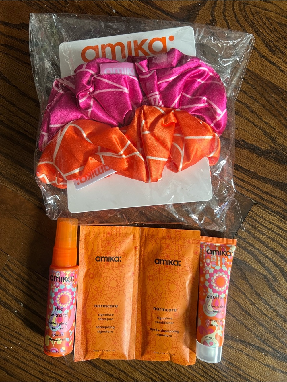 NWT amika bundle